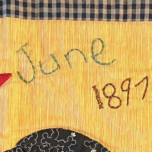 Hand Stitched ROOSTER Folk Art Patchwork Quilt Square Wall Hanging Handcrafted - Picture 5 of 12